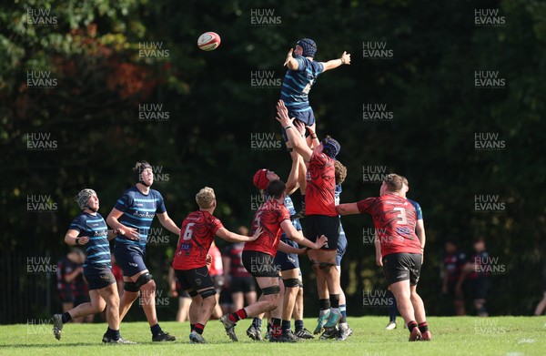 011025 - Ysgol Gyfun Gymraeg Glantaf v Coleg Gwent, WRU Welsh Schools & Colleges league - Gruff Ifan of Ysgol Glantaf takes the line out