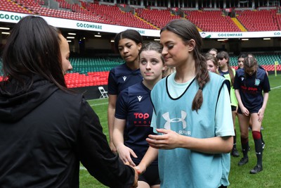 190324 - Ysgol Godre’r Berwyn v Ysgol Bro Dur - WRU Welsh Schools Girls U14 Cup Final - Players and Officials receive medals