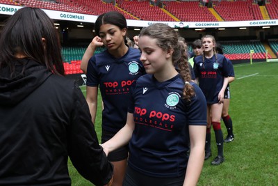 190324 - Ysgol Godre’r Berwyn v Ysgol Bro Dur - WRU Welsh Schools Girls U14 Cup Final - Players and Officials receive medals