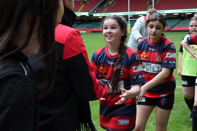 190324 - Ysgol Godre’r Berwyn v Ysgol Bro Dur - WRU Welsh Schools Girls U14 Cup Final - Players and Officials receive medals