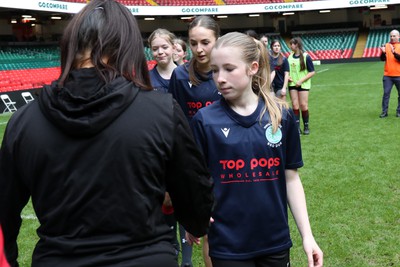 190324 - Ysgol Godre’r Berwyn v Ysgol Bro Dur - WRU Welsh Schools Girls U14 Cup Final - Players and Officials receive medals