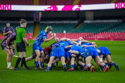 111225 - Ysgol Gymraeg Bro Morgannwg v Ysgol Gyfun Gymraeg Bro Myrddin - U18 Schools and Colleges Champions of Champions - Players prepare for a scrum
