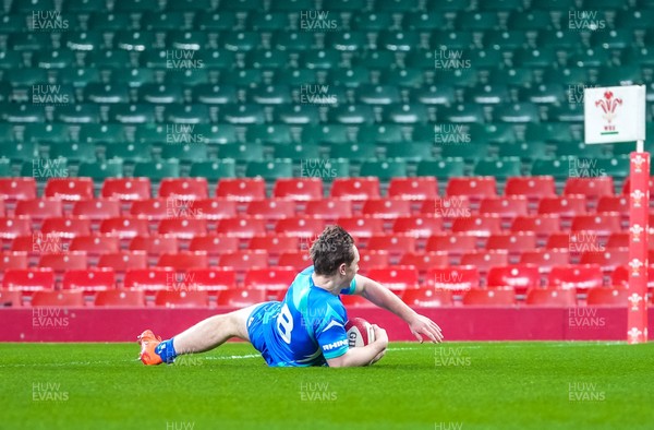 111225 - Ysgol Gymraeg Bro Morgannwg v Ysgol Gyfun Gymraeg Bro Myrddin - U18 Schools and Colleges Champions of Champions - Liam Williams of Ysgol Gymraeg Bro Morgannwg scores his teams first try