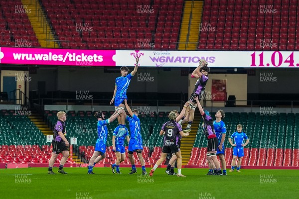 111225 - Ysgol Gymraeg Bro Morgannwg v Ysgol Gyfun Gymraeg Bro Myrddin - U18 Schools and Colleges Champions of Champions - Players from both teams compete for a lineout