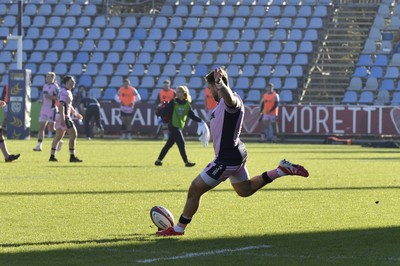 291125 - Zebre Parma v Cardiff Rugby - United Rugby Championship - Ioan Lloyd of Cardiff kicks for goal