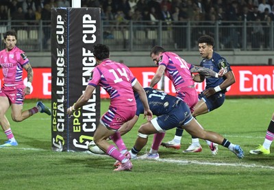 110426 - Zebre Parma v Dragons RFC - EPCR Challenge Cup Quarter Final - Fine Inisi of Dragons scores the first try of the game