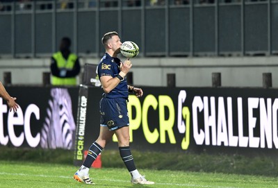 110426 - Zebre Parma v Dragons RFC - EPCR Challenge Cup Quarter Final - Elliot Dee of Dragons 