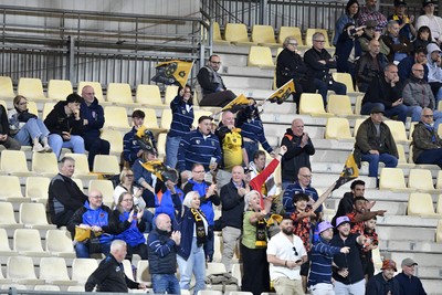 110426 - Zebre Parma v Dragons RFC - EPCR Challenge Cup Quarter Final - Dragons fans