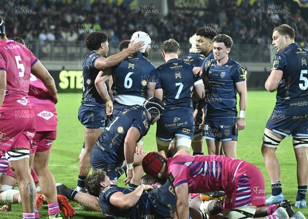 110426 - Zebre Parma v Dragons RFC - EPCR Challenge Cup Quarter Final - Harrison Keddie of Dragons (6) celebrates scoring a try with team mates