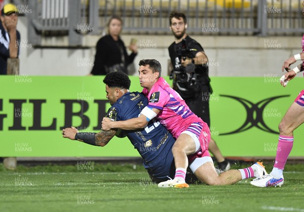 110426 - Zebre Parma v Dragons RFC - EPCR Challenge Cup Quarter Final - Fetuli Paea of Dragons is tackled