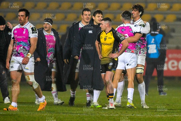 130124 - Zebre Parma v Dragons RFC - EPCR Challenge Cup - Dejected Dragons players at full time