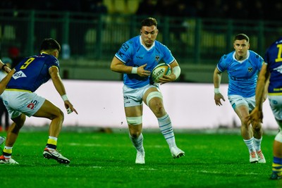 280225 - Zebre Parma v Dragons RFC - United Rugby Championship - Taine Basham of Dragons 