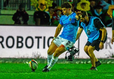 280225 - Zebre Parma v Dragons RFC - United Rugby Championship - Will Reed of Dragons kicks for goal