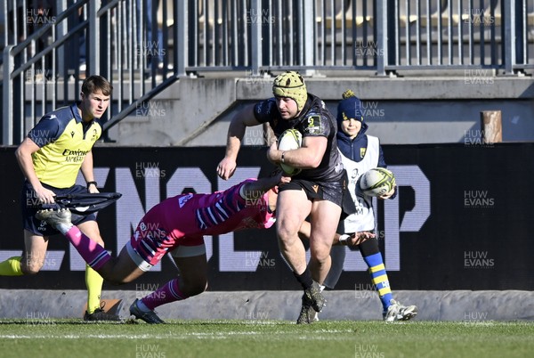 110126 - Zebre Parma v Ospreys - EPCR Challenge Cup - Harri Deaves of Ospreys 