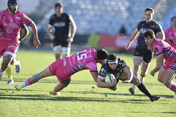 110126 - Zebre Parma v Ospreys - EPCR Challenge Cup - Lewis Lloyd of Ospreys is tackled by Giovanni Montemauri of Zebre 