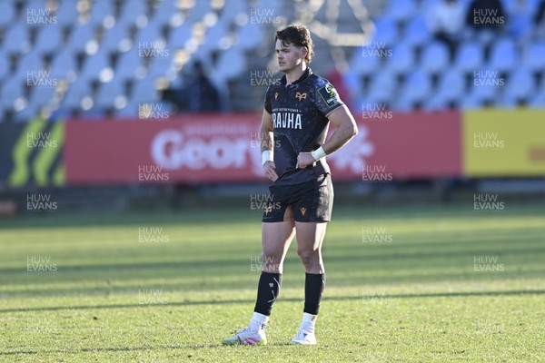 110126 - Zebre Parma v Ospreys - EPCR Challenge Cup - Jack Walsh of Ospreys 