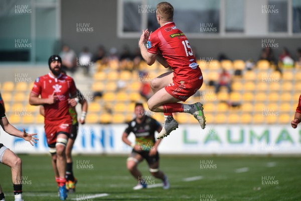 260322 - Zebre Parma v Scarlets - United Rugby Championship - Johnny McNicholl of Scarlets catches a high ball