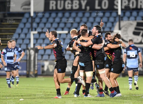 150918 - Zebre v Cardiff Blues - Guinness PRO14 -  Zebre players celebrate at the end of the match
