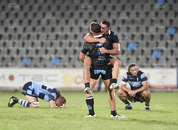 150918 - Zebre v Cardiff Blues - Guinness PRO14 -  Zebre players celebrate at the end of the match