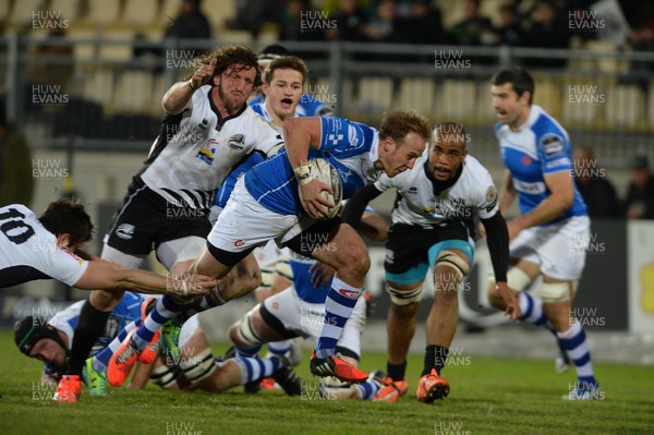 010315 - Zebre v Dragons- Ashley Smith tackled by Edoardo Padovani