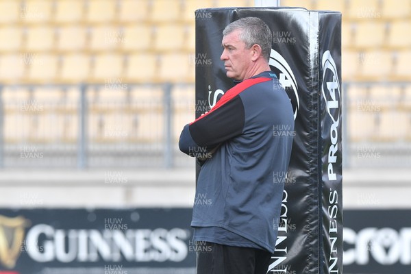 051019 - Zebre v Dragons - Guinness PRO14 -   Dean Ryan during the warm up
