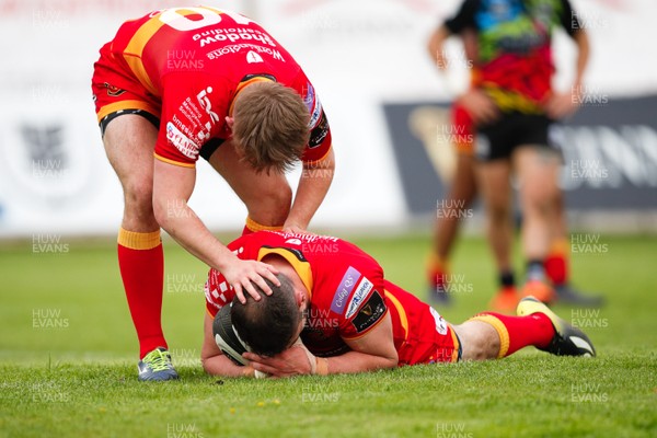 140418 - Zebre v Dragons - Guinness PRO14 -  Dragons Jared Rosser celebrates with Charlie Davies  after his try