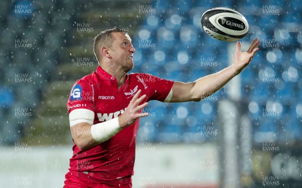 090917 - Zebre Rugby Club v Scarlets - Guinness PRO14 -  Hadleigh Parkes of Scarlets